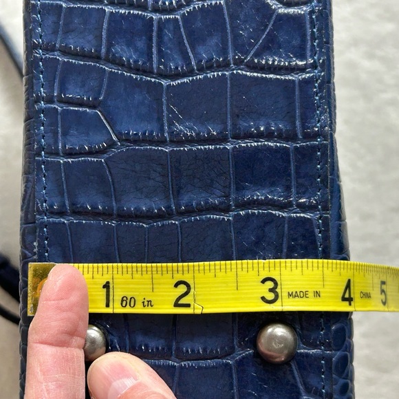 Patricia Nash Blue Leather Croc-Embossed Crossbody Bag Stylish Hardware - Picture 7 of 16